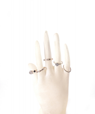 5 Pieces Asssorted Fashionable Ring Set RZ320004 GOLD